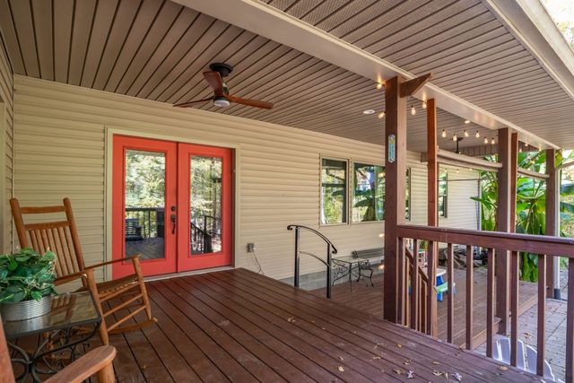 1113 Burns Hill Rd, Lobelville, TN 37097