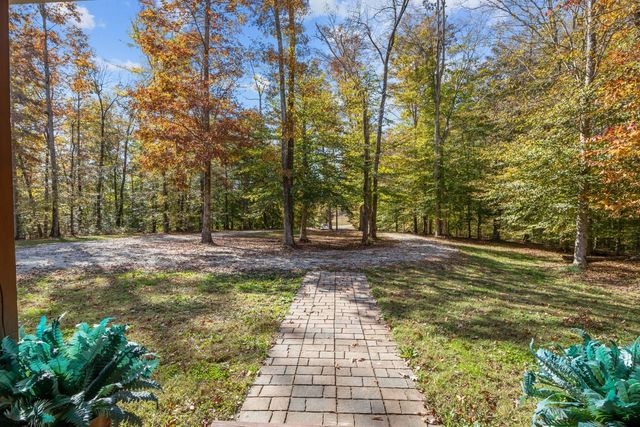 1113 Burns Hill Rd, Lobelville, TN 37097