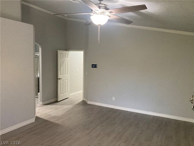 7116 Golden Desert Avenue, Las Vegas, NV 89129