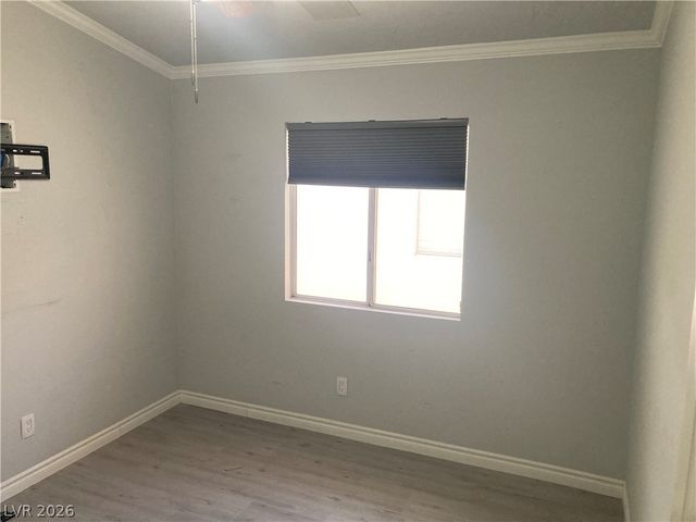 7116 Golden Desert Avenue, Las Vegas, NV 89129