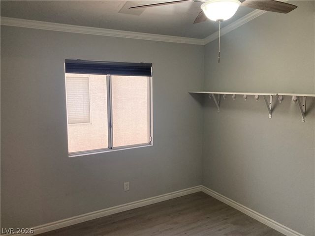 7116 Golden Desert Avenue, Las Vegas, NV 89129
