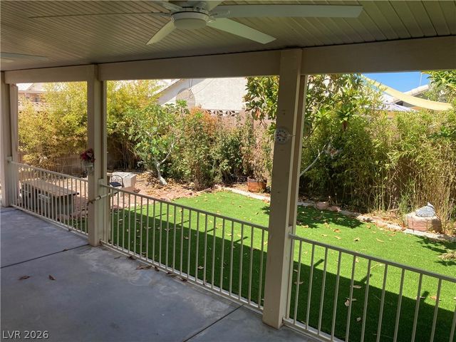 7116 Golden Desert Avenue, Las Vegas, NV 89129