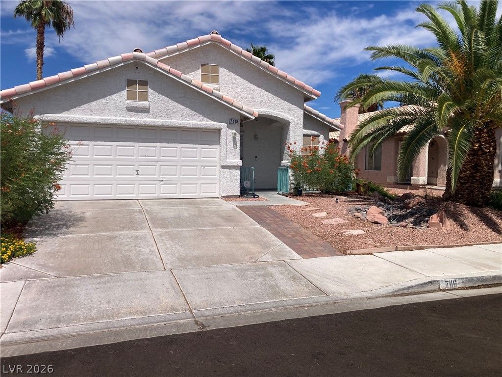 7116 Golden Desert Avenue, Las Vegas, NV 89129