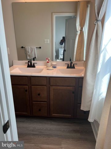 9599 TALL OAKS RD, Montgomery Village, MD 20886