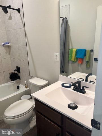 9599 TALL OAKS RD, Montgomery Village, MD 20886