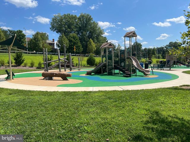 9599 TALL OAKS RD, Montgomery Village, MD 20886