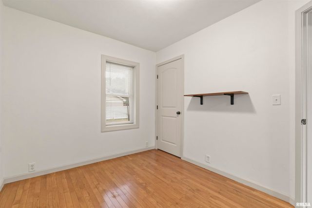 104 N INGLEWOOD Drive, East Peoria, IL 61611