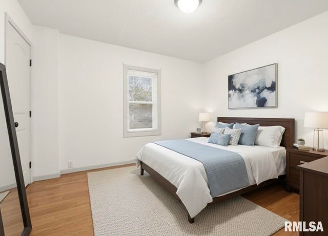 104 N INGLEWOOD Drive, East Peoria, IL 61611