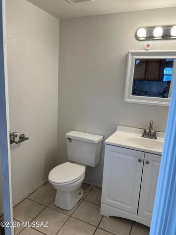 231 W Illinois Street, Tucson, AZ 85714