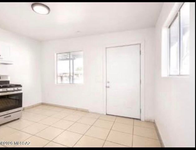 231 W Illinois Street, Tucson, AZ 85714