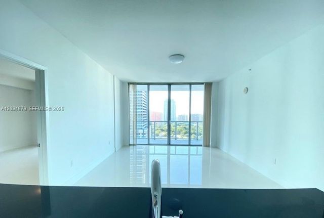 79 SW 12th St 2303-S, Miami, FL 33130