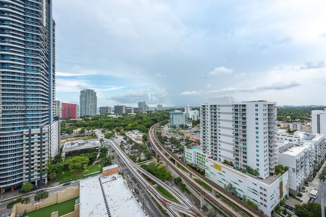 79 SW 12th St 2303-S, Miami, FL 33130