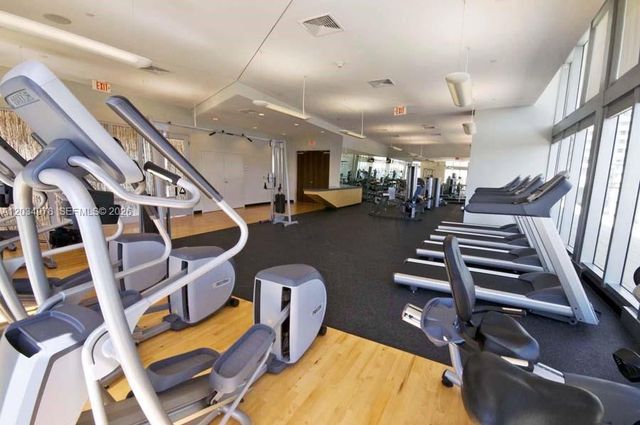 79 SW 12th St 2303-S, Miami, FL 33130