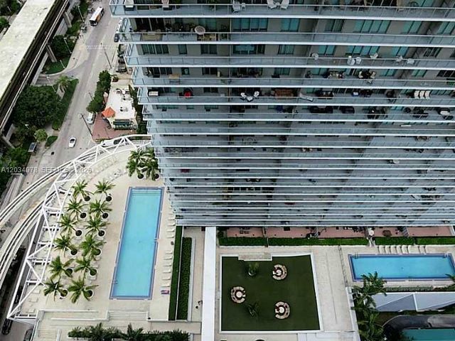 79 SW 12th St 2303-S, Miami, FL 33130