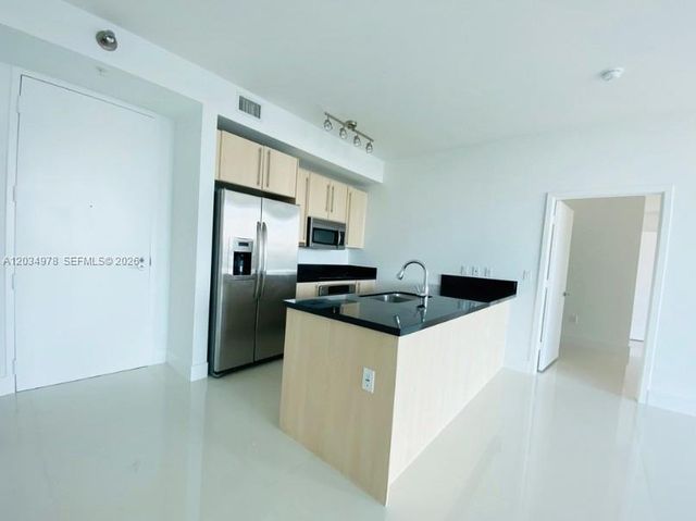 79 SW 12th St 2303-S, Miami, FL 33130