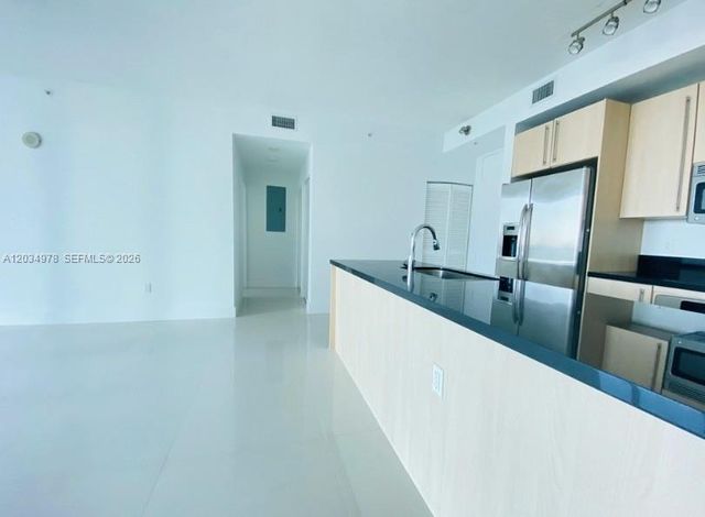 79 SW 12th St 2303-S, Miami, FL 33130