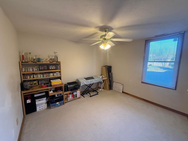 3444 S Briarwood Court, Springfield, MO 65807