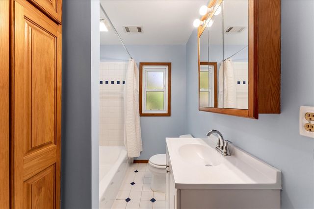 735 Wilson Avenue, Grand Rapids, MI 49534