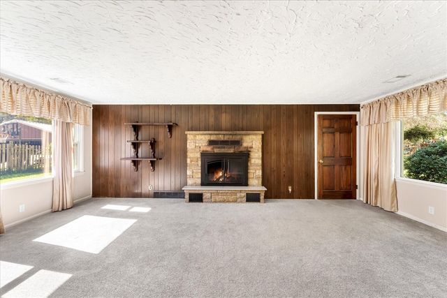 735 Wilson Avenue, Grand Rapids, MI 49534