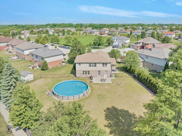 8057 W Duane Drive, Frankfort, IL 60423