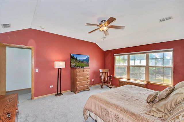 8057 W Duane Drive, Frankfort, IL 60423