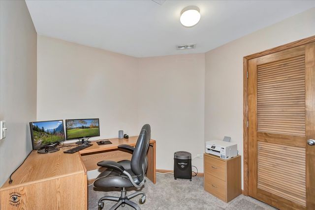 8057 W Duane Drive, Frankfort, IL 60423