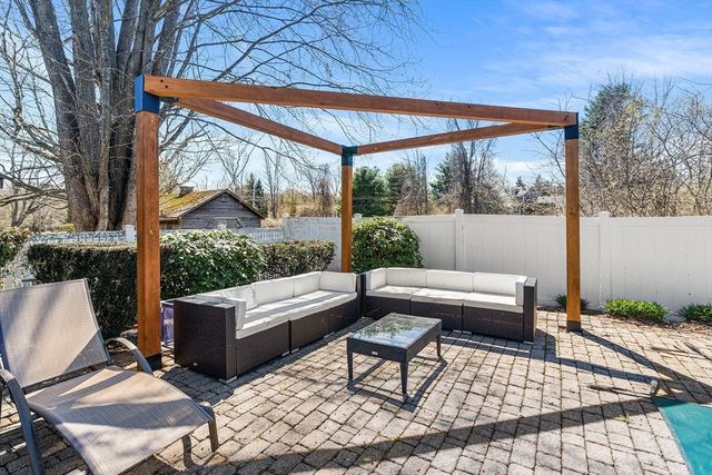 416 Boston Rd, Sutton, MA 01590