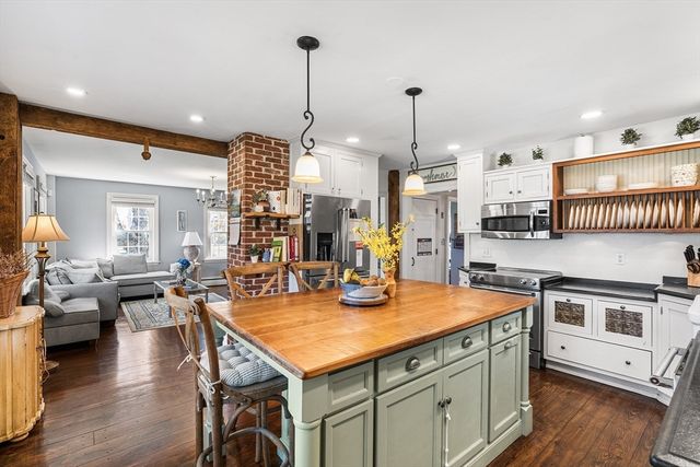 416 Boston Rd, Sutton, MA 01590