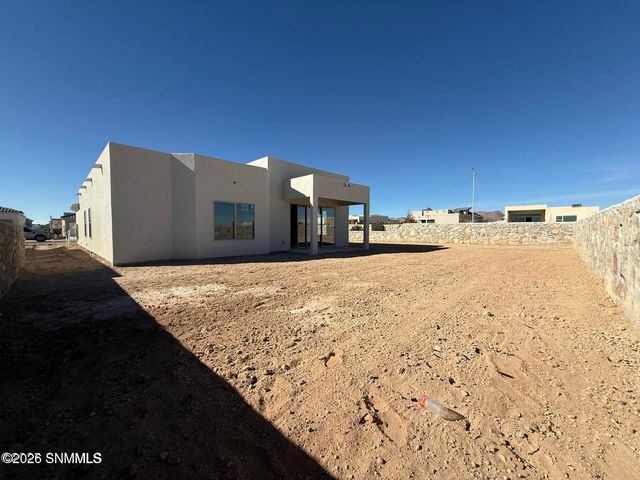 7944 San Eduardo Street, Las Cruces, NM 88012