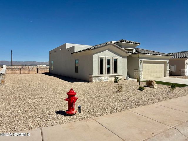 7944 San Eduardo Street, Las Cruces, NM 88012