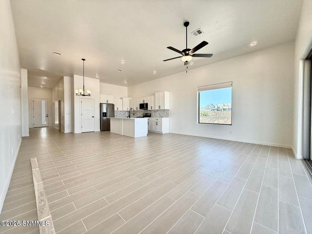 7944 San Eduardo Street, Las Cruces, NM 88012