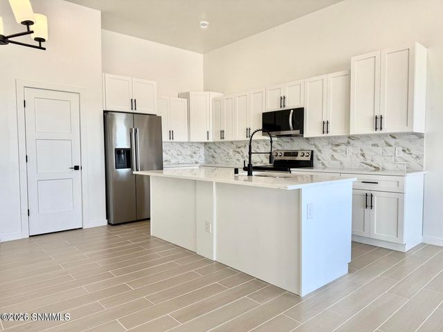 7944 San Eduardo Street, Las Cruces, NM 88012