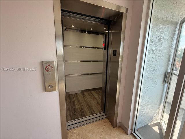 16518 NE 26th Avenue 403, North Miami Beach, FL 33160