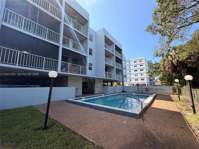 16518 NE 26th Avenue 403, North Miami Beach, FL 33160