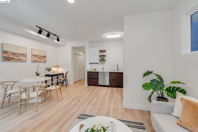 1121 40Th St 4104, Emeryville, CA 94608