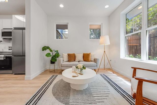 1121 40Th St 4104, Emeryville, CA 94608