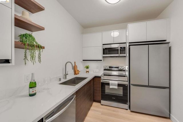 1121 40Th St 4104, Emeryville, CA 94608