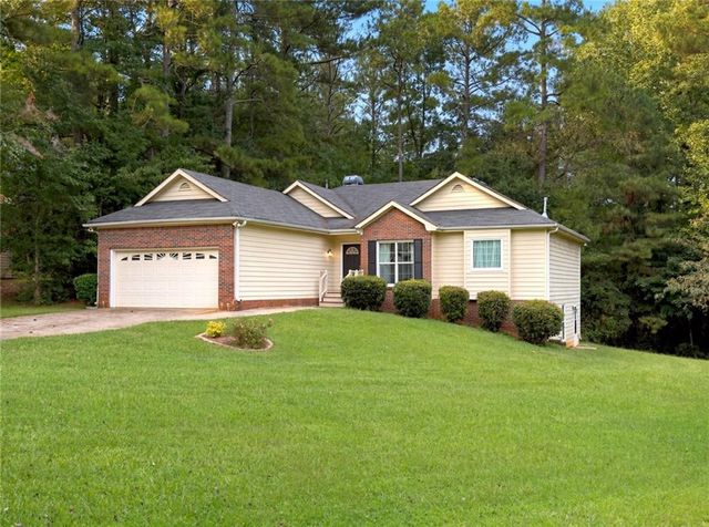 112 Trestle Court, Stockbridge, GA 30281