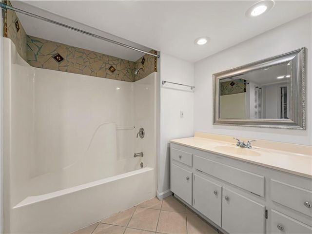 112 Trestle Court, Stockbridge, GA 30281
