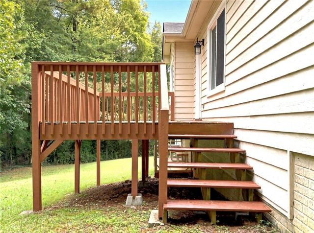 112 Trestle Court, Stockbridge, GA 30281