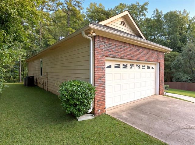 112 Trestle Court, Stockbridge, GA 30281