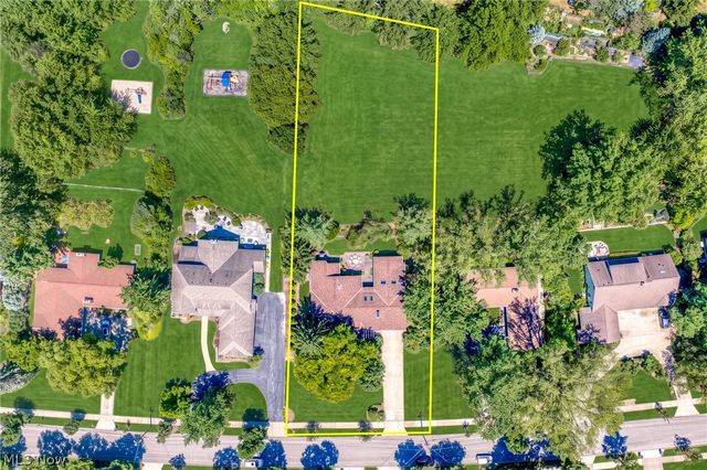 23891 Letchworth Road, Beachwood, OH 44122