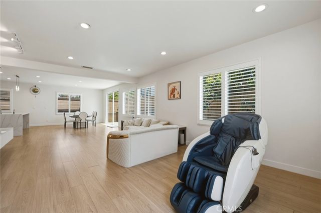 1018 N Smiderle Loop, Ontario, CA 91764