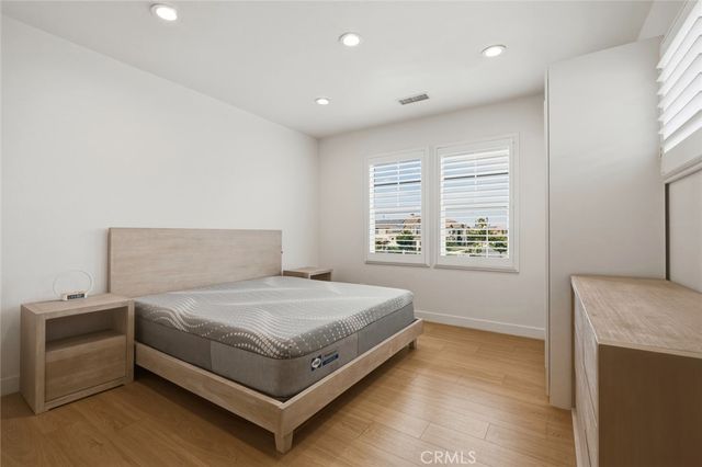 1018 N Smiderle Loop, Ontario, CA 91764