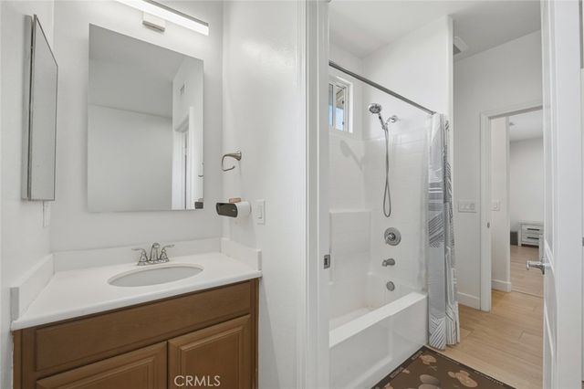 1018 N Smiderle Loop, Ontario, CA 91764
