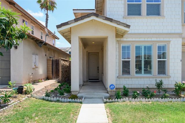 1018 N Smiderle Loop, Ontario, CA 91764