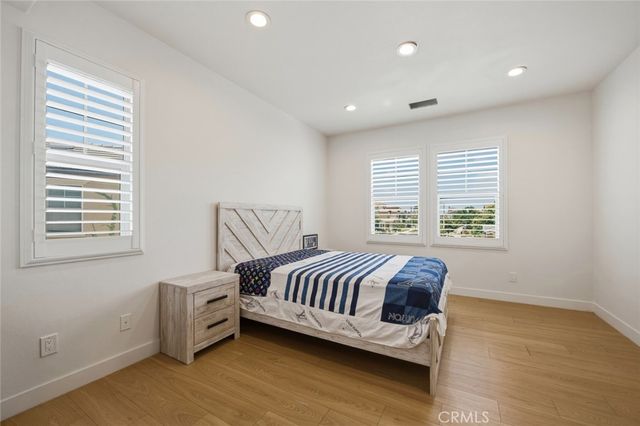 1018 N Smiderle Loop, Ontario, CA 91764
