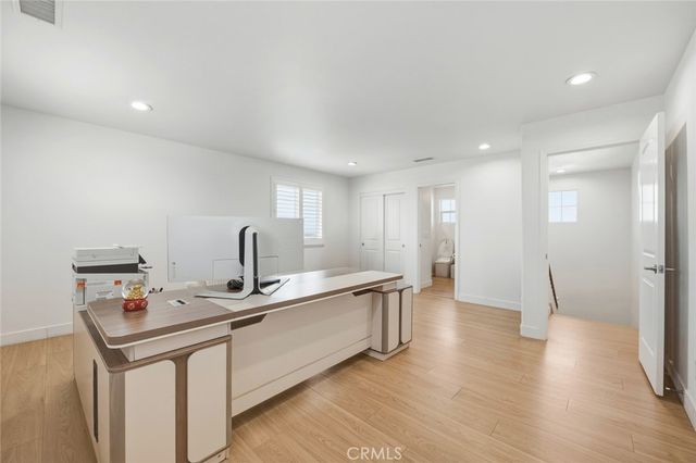 1018 N Smiderle Loop, Ontario, CA 91764
