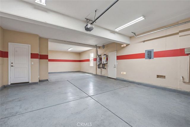 1018 N Smiderle Loop, Ontario, CA 91764