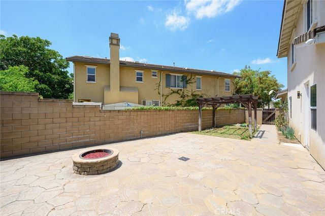 1018 N Smiderle Loop, Ontario, CA 91764